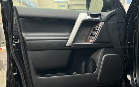 Toyota Land Cruiser Prado 150 рестайлинг 2, 2016 год, 4 200 000 рублей, 8 фотография