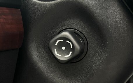 Toyota Land Cruiser Prado 150 рестайлинг 2, 2016 год, 4 200 000 рублей, 16 фотография