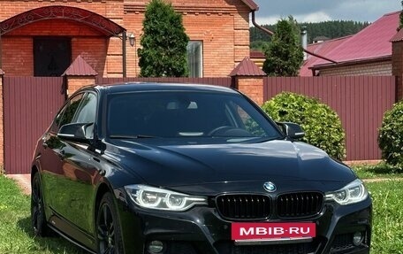 BMW 3 серия, 2017 год, 2 450 000 рублей, 2 фотография