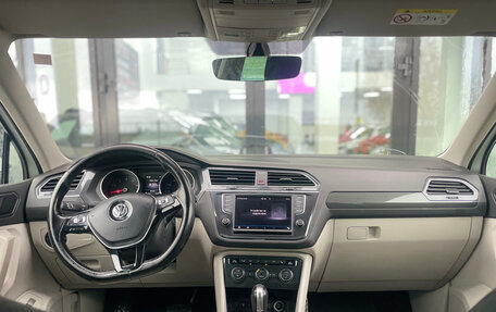 Volkswagen Tiguan II, 2017 год, 2 290 000 рублей, 4 фотография