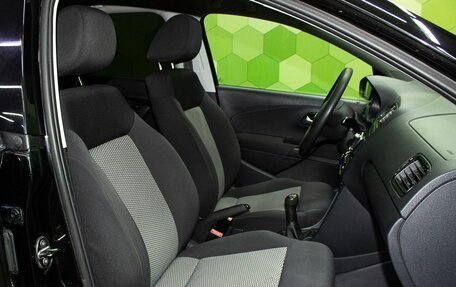 Volkswagen Polo VI (EU Market), 2011 год, 650 000 рублей, 10 фотография