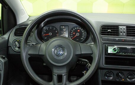 Volkswagen Polo VI (EU Market), 2011 год, 650 000 рублей, 13 фотография