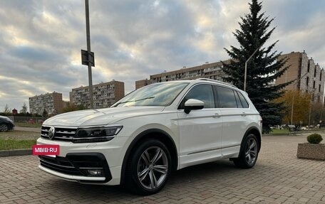 Volkswagen Tiguan II, 2020 год, 3 800 000 рублей, 2 фотография