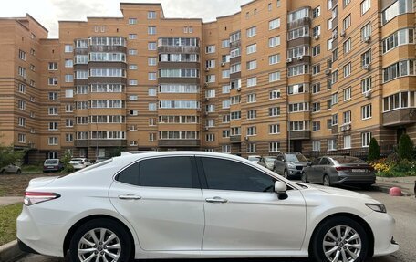Toyota Camry, 2019 год, 2 350 000 рублей, 6 фотография