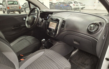 Renault Kaptur I рестайлинг, 2017 год, 1 533 000 рублей, 11 фотография