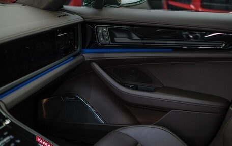 Porsche Panamera, 2025 год, 24 160 000 рублей, 36 фотография