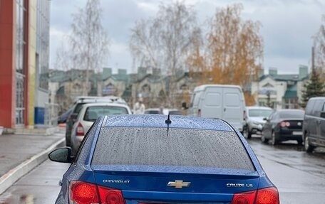 Chevrolet Cruze II, 2011 год, 590 000 рублей, 3 фотография