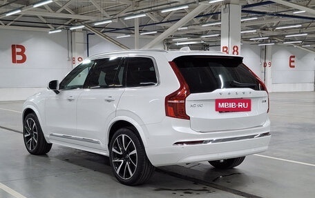 Volvo XC90 II рестайлинг, 2023 год, 5 800 000 рублей, 7 фотография