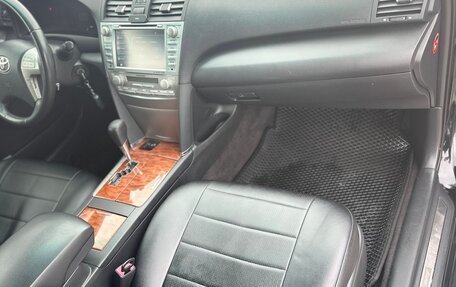 Toyota Camry, 2010 год, 1 155 000 рублей, 13 фотография