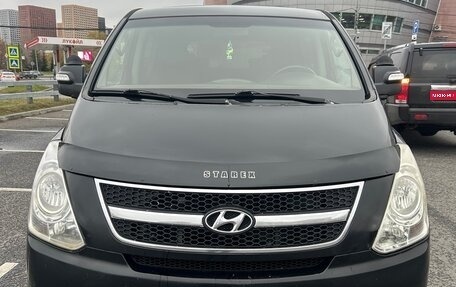 Hyundai Grand Starex Grand Starex I рестайлинг 2, 2011 год, 1 700 000 рублей, 1 фотография