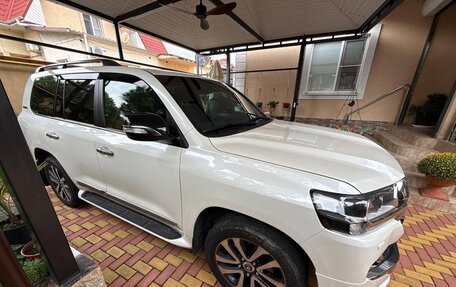 Toyota Land Cruiser 200, 2018 год, 6 900 000 рублей, 5 фотография