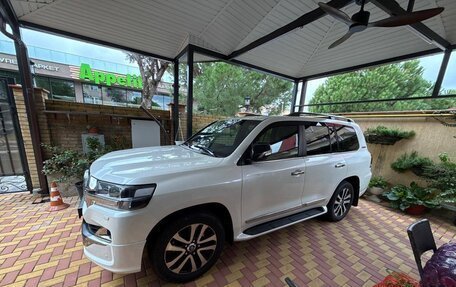 Toyota Land Cruiser 200, 2018 год, 6 900 000 рублей, 4 фотография