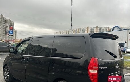 Hyundai Grand Starex Grand Starex I рестайлинг 2, 2011 год, 1 700 000 рублей, 3 фотография