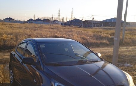 Hyundai Solaris II рестайлинг, 2013 год, 650 000 рублей, 3 фотография