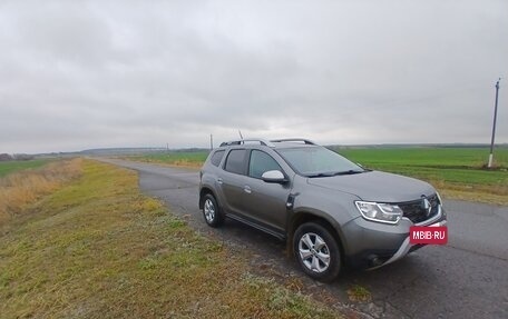 Renault Duster, 2022 год, 1 800 000 рублей, 3 фотография