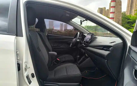 Toyota Vios III, 2022 год, 1 140 000 рублей, 20 фотография