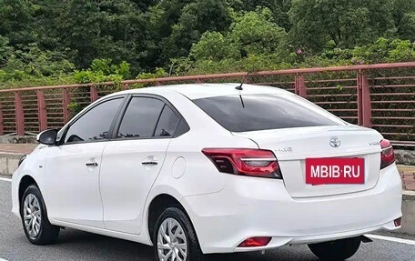 Toyota Vios III, 2022 год, 1 140 000 рублей, 7 фотография