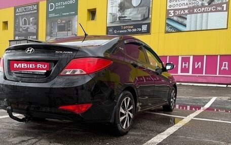 Hyundai Solaris II рестайлинг, 2015 год, 820 000 рублей, 2 фотография