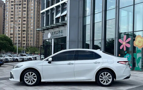 Toyota Camry, 2021 год, 2 380 000 рублей, 8 фотография