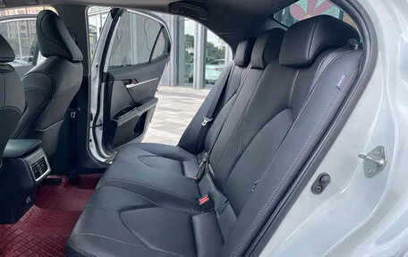 Toyota Camry, 2021 год, 2 380 000 рублей, 14 фотография