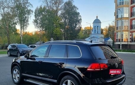 Volkswagen Touareg III, 2011 год, 2 130 000 рублей, 8 фотография