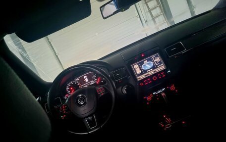 Volkswagen Touareg III, 2011 год, 2 130 000 рублей, 17 фотография