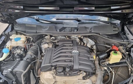 Volkswagen Touareg III, 2011 год, 2 130 000 рублей, 26 фотография