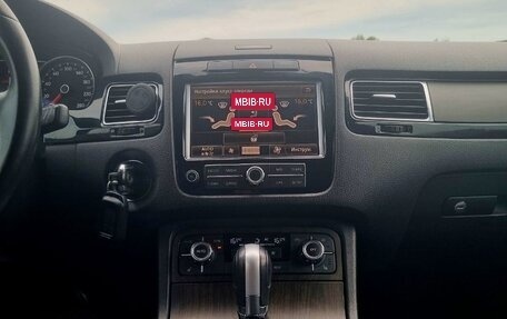 Volkswagen Touareg III, 2011 год, 2 130 000 рублей, 11 фотография