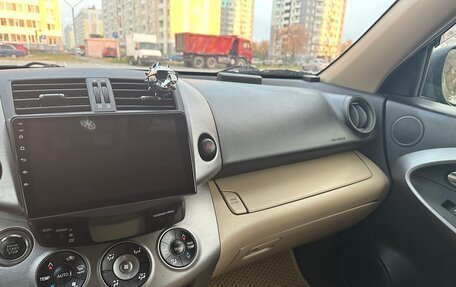 Toyota RAV4, 2010 год, 1 650 000 рублей, 14 фотография