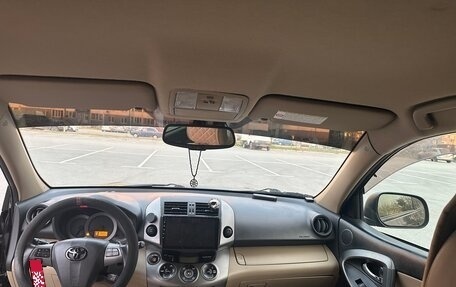 Toyota RAV4, 2010 год, 1 650 000 рублей, 18 фотография