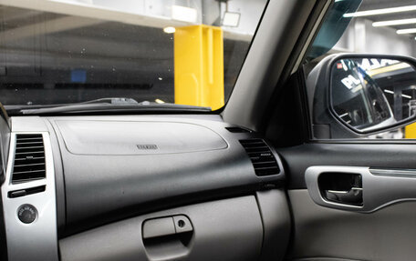 Mitsubishi Pajero Sport II рестайлинг, 2012 год, 1 859 000 рублей, 9 фотография