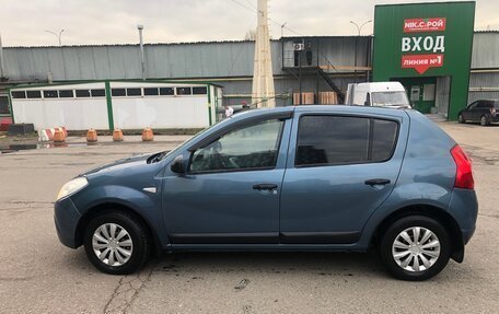 Renault Sandero I, 2012 год, 595 000 рублей, 1 фотография