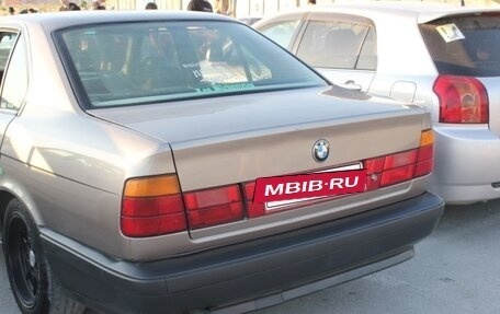 BMW 5 серия, 1990 год, 450 000 рублей, 17 фотография