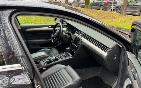 Volkswagen Passat B8 рестайлинг, 2017 год, 1 550 000 рублей, 15 фотография