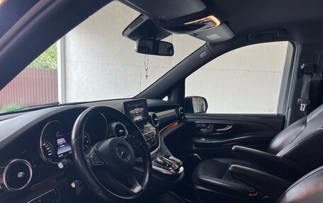 Mercedes-Benz V-Класс, 2017 год, 4 450 000 рублей, 7 фотография