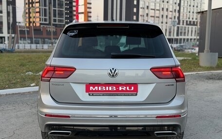 Volkswagen Tiguan II, 2018 год, 2 399 000 рублей, 4 фотография