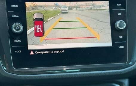 Volkswagen Tiguan II, 2018 год, 2 399 000 рублей, 9 фотография