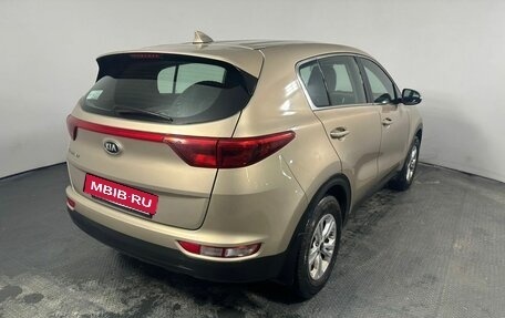 KIA Sportage IV рестайлинг, 2017 год, 1 800 000 рублей, 4 фотография