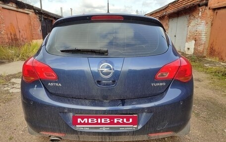 Opel Astra J, 2011 год, 700 000 рублей, 6 фотография