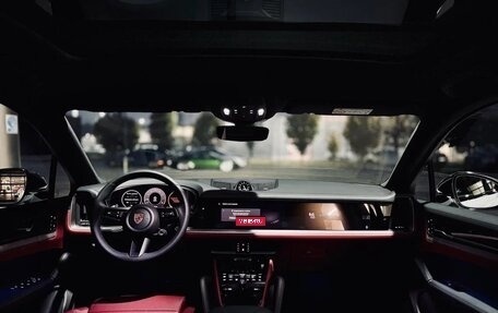 Porsche Cayenne III, 2025 год, 17 990 000 рублей, 14 фотография