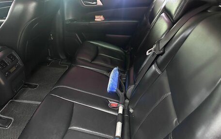 Nissan Pathfinder, 2015 год, 2 000 000 рублей, 16 фотография