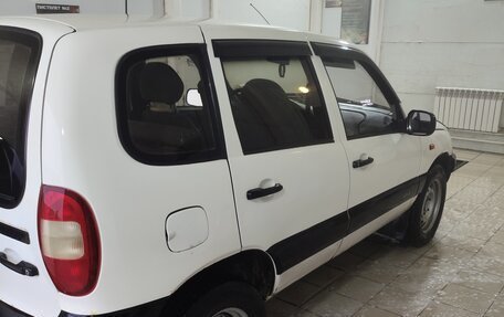 Chevrolet Niva I рестайлинг, 2003 год, 250 000 рублей, 11 фотография