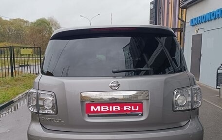 Nissan Patrol, 2010 год, 2 100 000 рублей, 29 фотография