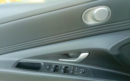 Hyundai Elantra, 2023 год, 2 125 000 рублей, 7 фотография