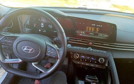 Hyundai Elantra, 2023 год, 2 125 000 рублей, 5 фотография