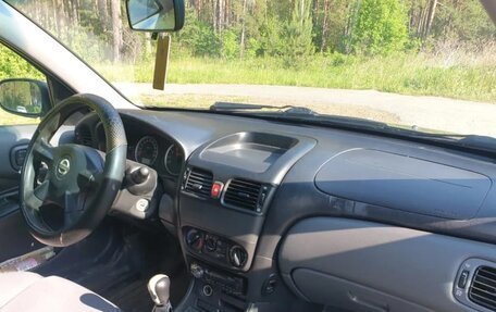 Nissan Almera, 2005 год, 300 000 рублей, 10 фотография