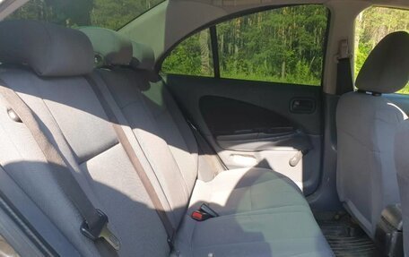 Nissan Almera, 2005 год, 300 000 рублей, 12 фотография