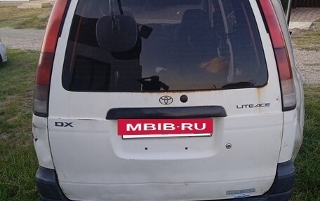 Toyota Lite Ace IV, 2001 год, 380 000 рублей, 2 фотография