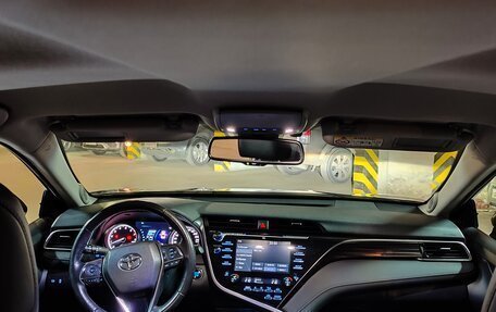 Toyota Camry, 2019 год, 3 000 000 рублей, 3 фотография