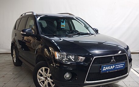 Mitsubishi Outlander III рестайлинг 3, 2010 год, 910 000 рублей, 2 фотография